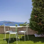 Villa Golden King *