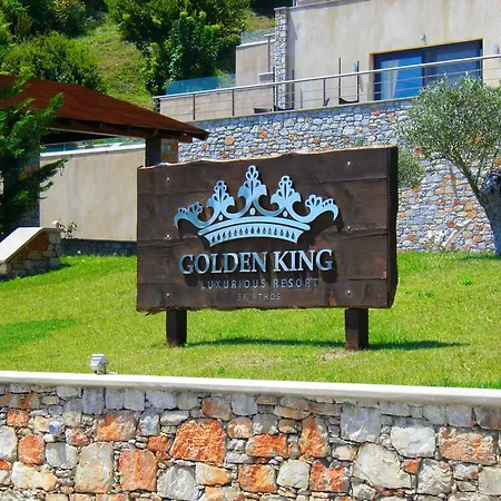 וילה Golden King