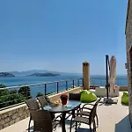 Golden King Vasilias (Skiathos)