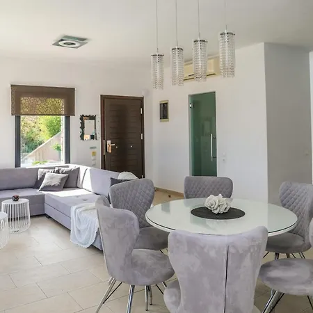 Golden King * Vasilias (Skiathos)