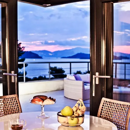 Golden King * Vasilias (Skiathos)