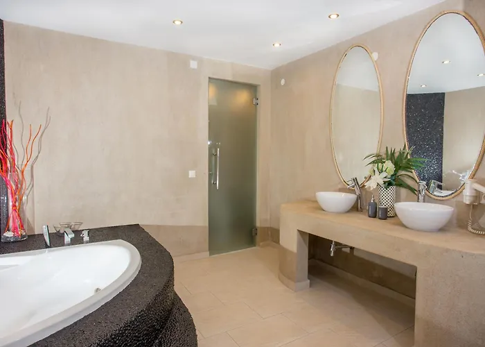 Golden King * Vasilias (Skiathos)